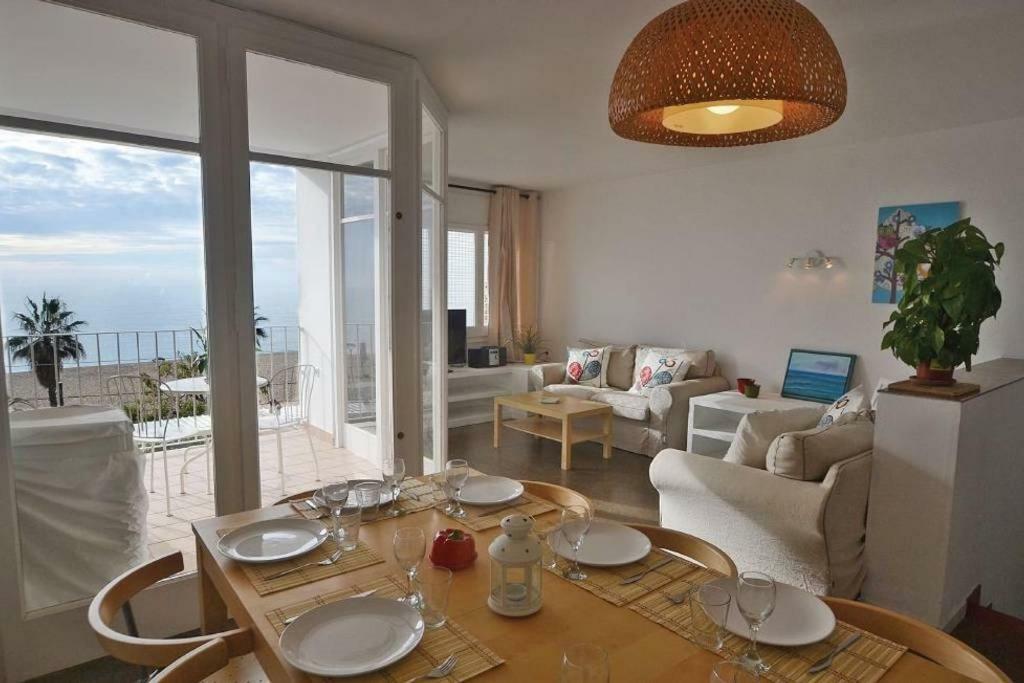דירות קאנט דה מאר Duplex En Frente De La Playa Al Lado De Barcelona מראה חיצוני תמונה